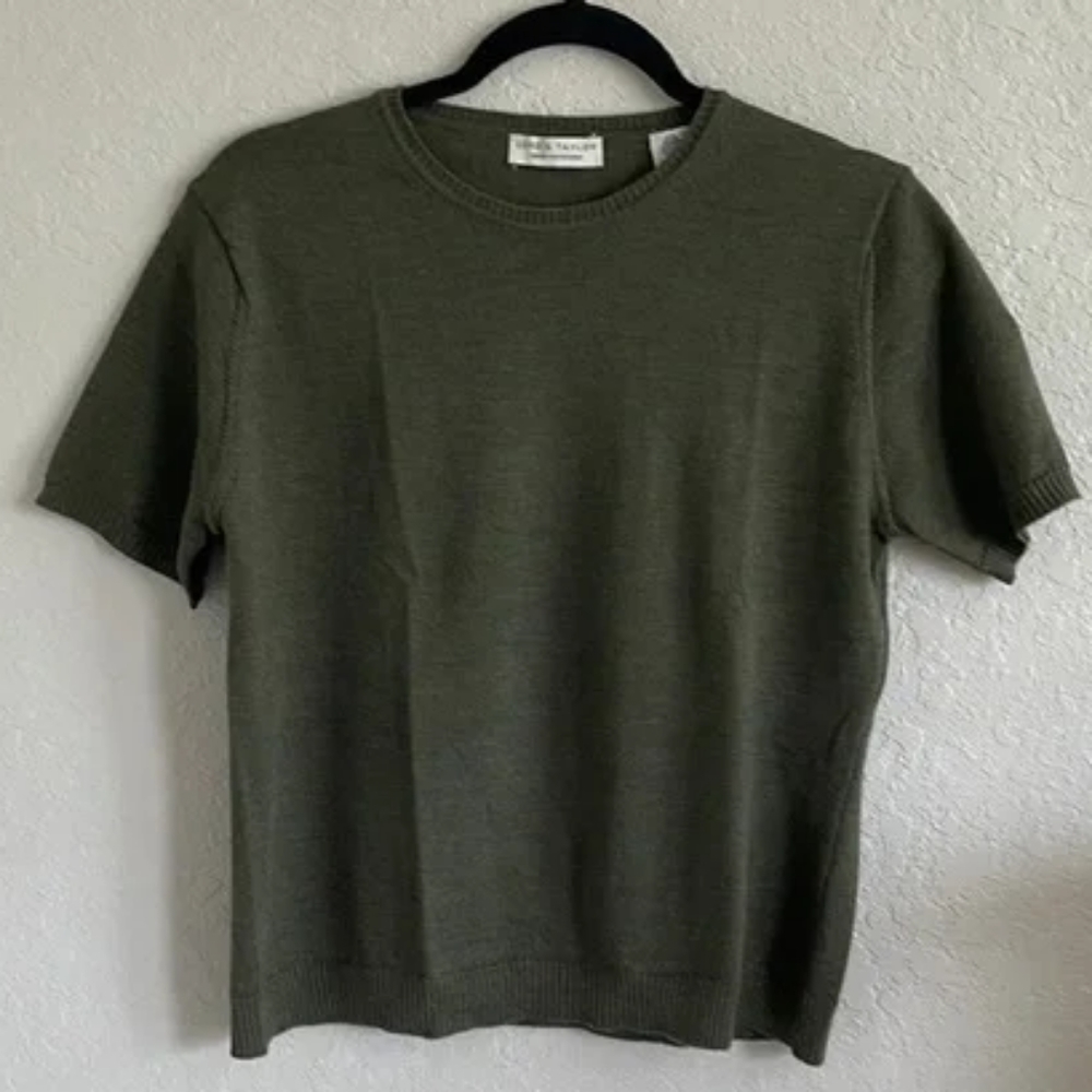 Lord & Taylor 100% Italian merino wool Short-sleeved Top Olive Green, Size Large